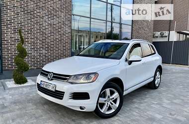 Внедорожник / Кроссовер Volkswagen Touareg 2012 в Виннице