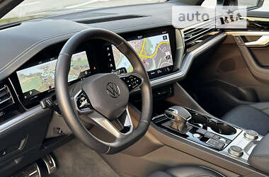 Внедорожник / Кроссовер Volkswagen Touareg 2020 в 