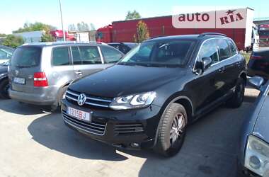 Позашляховик / Кросовер Volkswagen Touareg 2012 в 