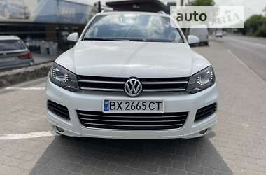 Позашляховик / Кросовер Volkswagen Touareg 2012 в 
