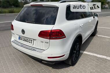 Позашляховик / Кросовер Volkswagen Touareg 2012 в 