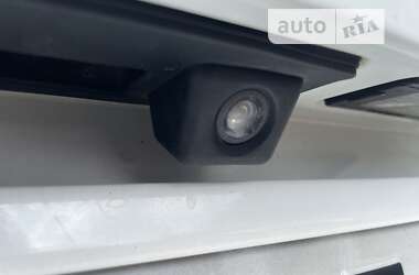 Позашляховик / Кросовер Volkswagen Touareg 2012 в 