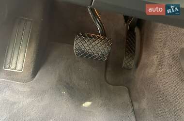 Внедорожник / Кроссовер Volkswagen Touareg 2011 в 