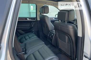 Позашляховик / Кросовер Volkswagen Touareg 2014 в Лозовій