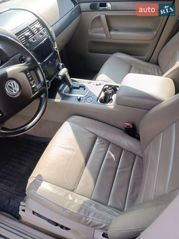 Внедорожник / Кроссовер Volkswagen Touareg 2009 в Белой Церкви