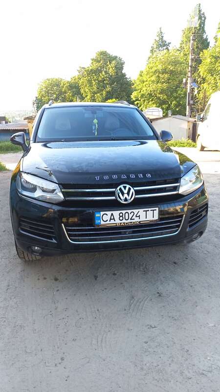 Внедорожник / Кроссовер Volkswagen Touareg 2014 в Умани
