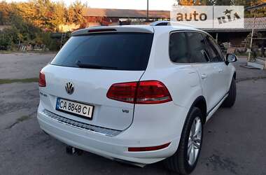 Позашляховик / Кросовер Volkswagen Touareg 2012 в Умані