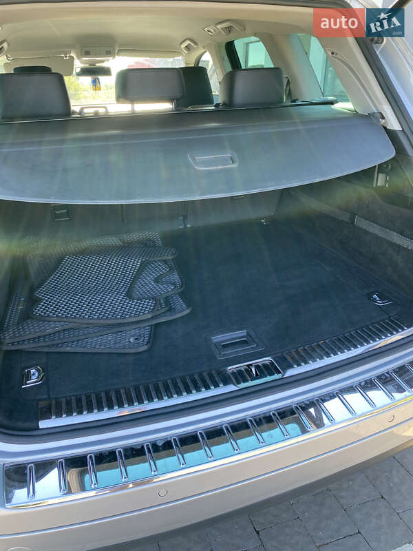 Внедорожник / Кроссовер Volkswagen Touareg 2010 в Тлумаче