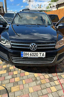 Позашляховик / Кросовер Volkswagen Touareg 2013 в Подільську