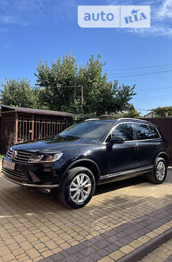 Внедорожник / Кроссовер Volkswagen Touareg 2014 в Запорожье