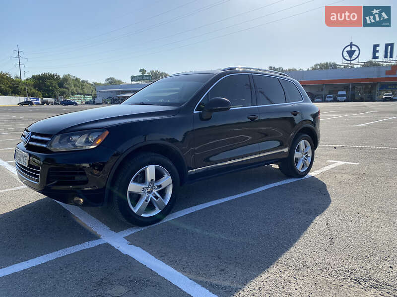Внедорожник / Кроссовер Volkswagen Touareg 2011 в Ужгороде фото 14 Внедорожник / Кроссовер Volkswagen Touareg 2011 в Ужгороде