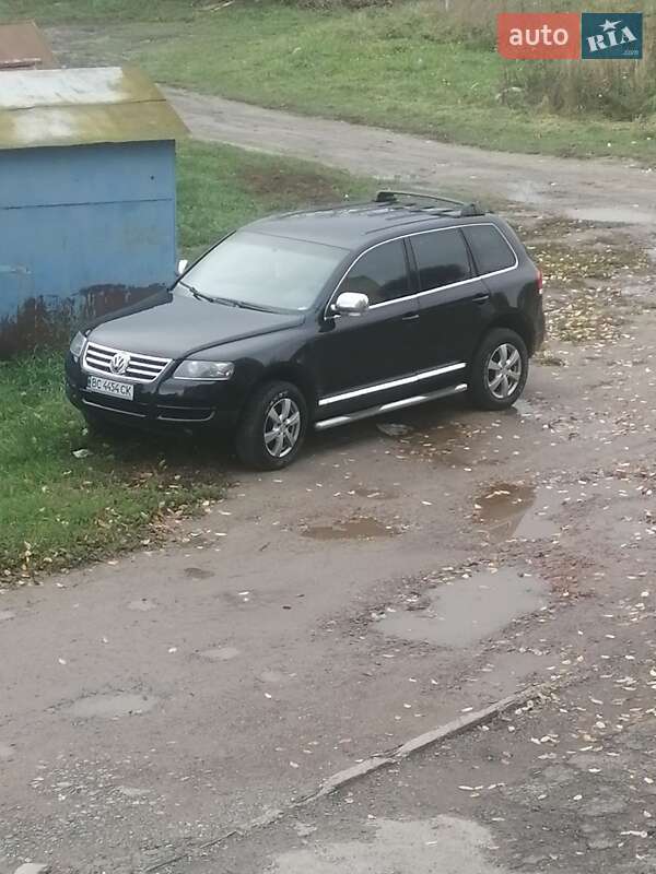 Внедорожник / Кроссовер Volkswagen Touareg 2005 в Львове