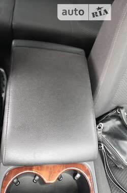 Внедорожник / Кроссовер Volkswagen Touareg 2013 в 