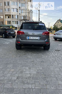 Внедорожник / Кроссовер Volkswagen Touareg 2012 в Одессе