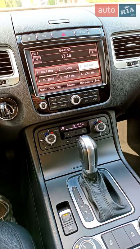 Позашляховик / Кросовер Volkswagen Touareg 2014 в Луцьку