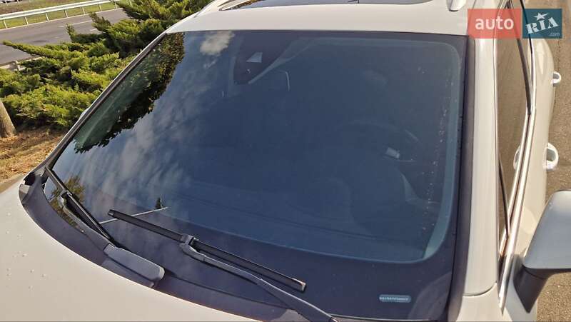Внедорожник / Кроссовер Volkswagen Touareg 2014 в Киеве