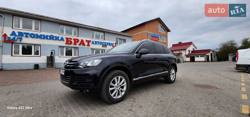 Позашляховик / Кросовер Volkswagen Touareg 2010 в Снятині