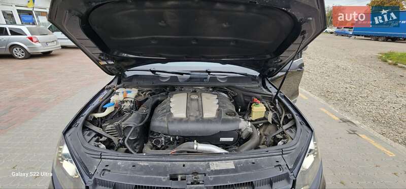 Позашляховик / Кросовер Volkswagen Touareg 2010 в Снятині