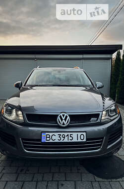 Позашляховик / Кросовер Volkswagen Touareg 2011 в Львові