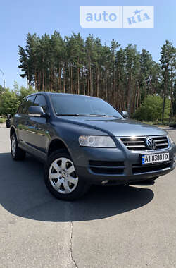 Позашляховик / Кросовер Volkswagen Touareg 2006 в Ірпені