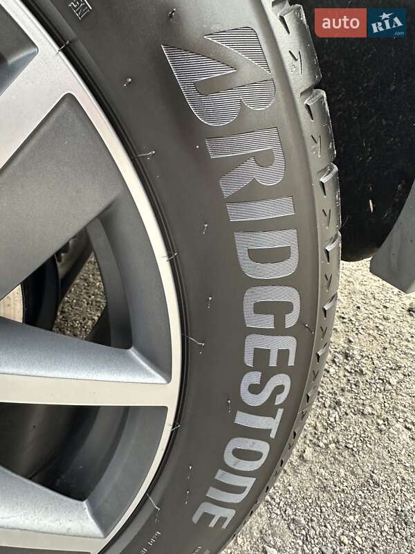 Внедорожник / Кроссовер Volkswagen Touareg 2018 в Полтаве