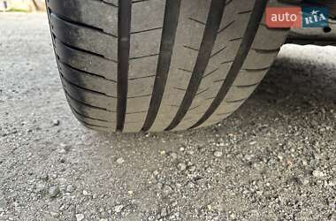 Внедорожник / Кроссовер Volkswagen Touareg 2018 в 