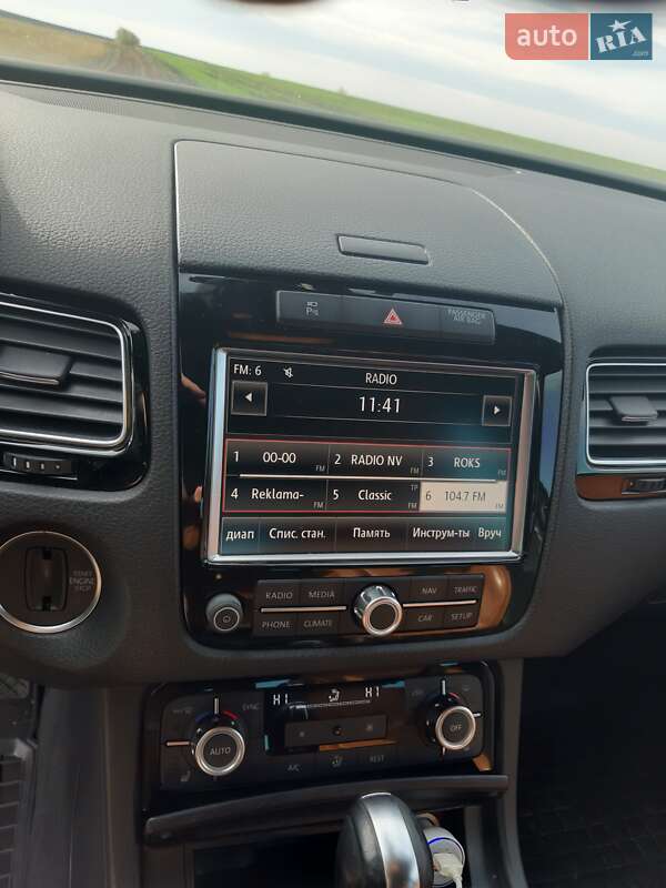 Позашляховик / Кросовер Volkswagen Touareg 2014 в Тернополі