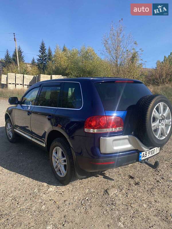 Позашляховик / Кросовер Volkswagen Touareg 2004 в Могилів-Подільському