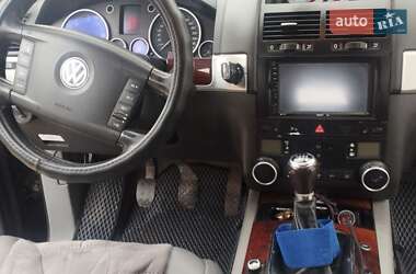 Внедорожник / Кроссовер Volkswagen Touareg 2004 в Ахтырке