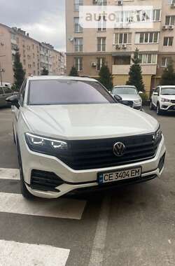 Внедорожник / Кроссовер Volkswagen Touareg 2021 в Черновцах