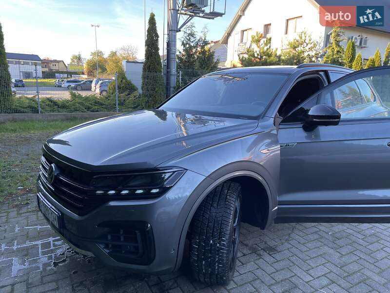 Внедорожник / Кроссовер Volkswagen Touareg 2020 в Одессе