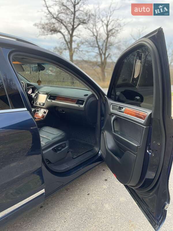 Позашляховик / Кросовер Volkswagen Touareg 2011 в Тернополі фото 3 Позашляховик / Кросовер Volkswagen Touareg 2011 в Тернополі