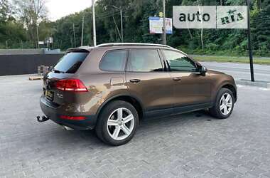 Внедорожник / Кроссовер Volkswagen Touareg 2011 в Черновцах