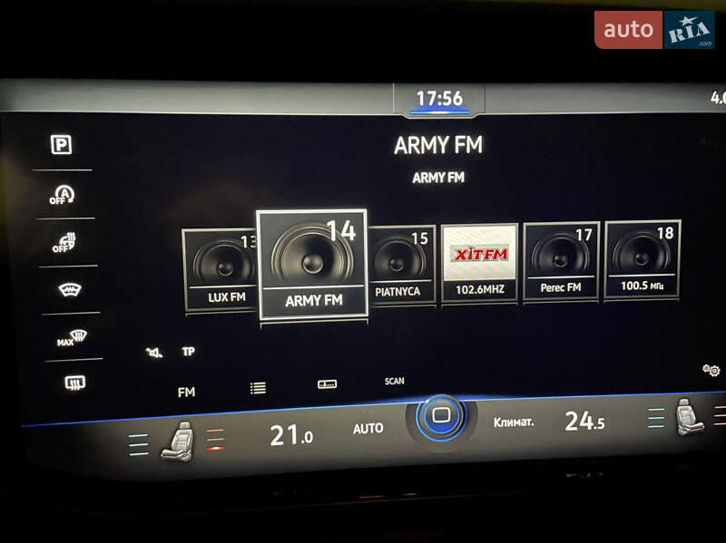 Позашляховик / Кросовер Volkswagen Touareg 2019 в Києві