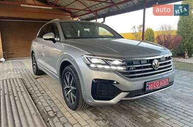 Позашляховик / Кросовер Volkswagen Touareg 2018 в Полтаві