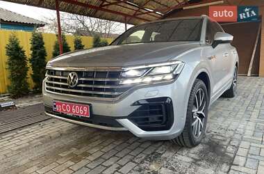 Внедорожник / Кроссовер Volkswagen Touareg 2018 в Полтаве