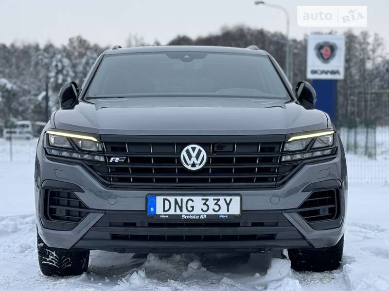Позашляховик / Кросовер Volkswagen Touareg 2019 в Львові