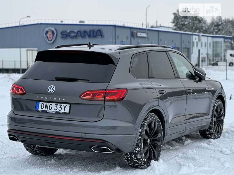 Позашляховик / Кросовер Volkswagen Touareg 2019 в Львові