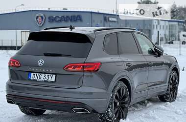 Внедорожник / Кроссовер Volkswagen Touareg 2019 в 