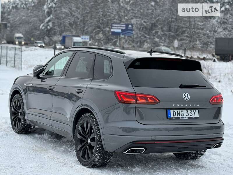 Позашляховик / Кросовер Volkswagen Touareg 2019 в Львові