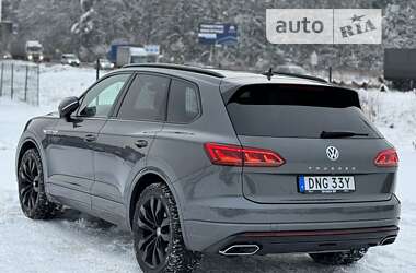 Внедорожник / Кроссовер Volkswagen Touareg 2019 в 