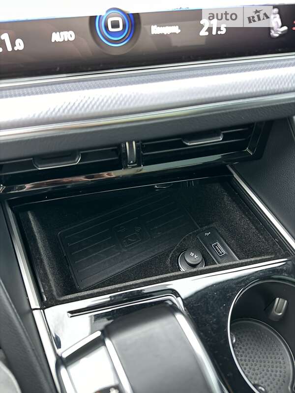 Позашляховик / Кросовер Volkswagen Touareg 2019 в Львові