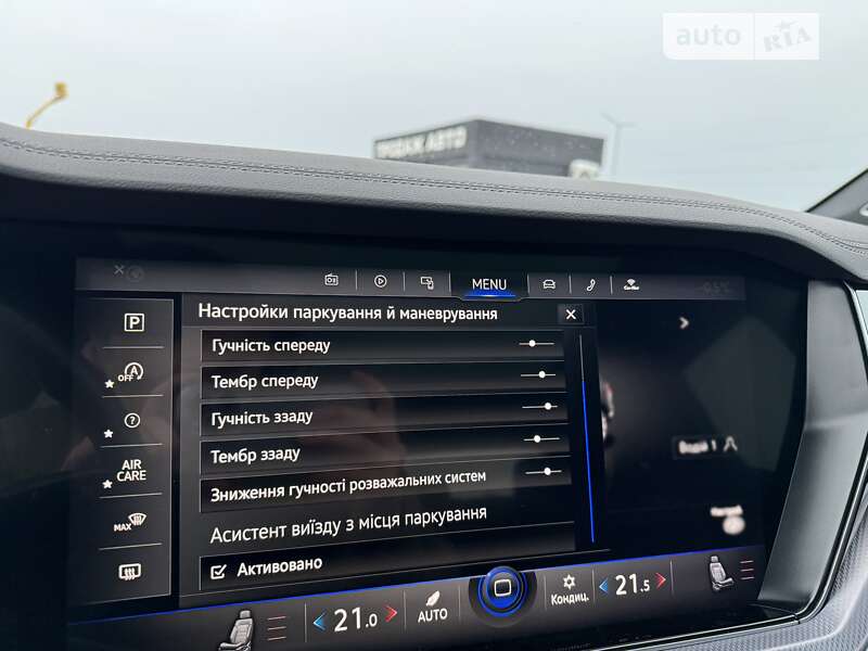 Позашляховик / Кросовер Volkswagen Touareg 2019 в Львові