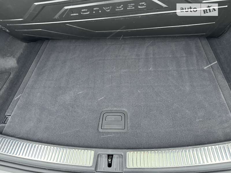Позашляховик / Кросовер Volkswagen Touareg 2019 в Львові