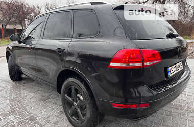 Позашляховик / Кросовер Volkswagen Touareg 2012 в 