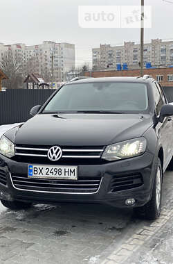 Внедорожник / Кроссовер Volkswagen Touareg 2012 в Хмельницком