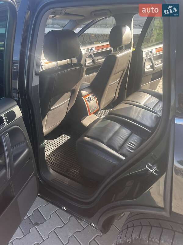 Внедорожник / Кроссовер Volkswagen Touareg 2005 в Яворове