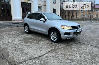 Позашляховик / Кросовер Volkswagen Touareg 2012 в Дніпрі