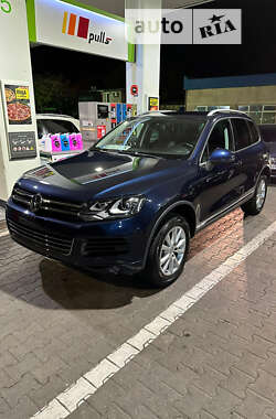 Внедорожник / Кроссовер Volkswagen Touareg 2012 в Одессе