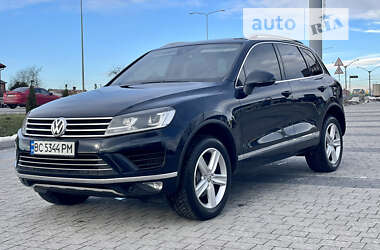 Позашляховик / Кросовер Volkswagen Touareg 2016 в Львові